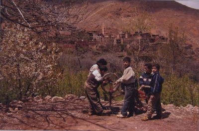 2me Prix Bob Nicol:" Un groupe d'enfant au Maroc"